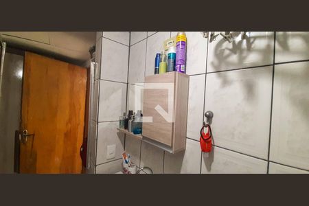 Casa à venda com 35m², 1 quarto e sem vaga Casa à venda com 35m², 1 quarto e sem vagaBanheiro