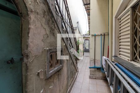 Casa à venda com 119m², 2 quartos e 1 vagaCorredor Lateral