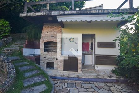 Casa à venda com 340m², 4 quartos e 4 vagasÁrea comum - Piscina