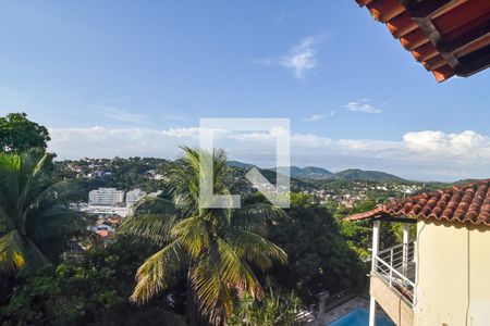 Casa à venda com 340m², 4 quartos e 4 vagasVista do Quarto 2