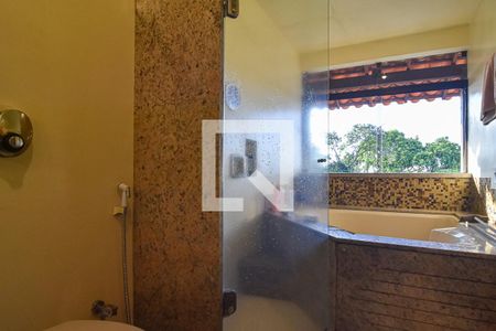 Casa à venda com 340m², 4 quartos e 4 vagasBanheiro do Quarto 2