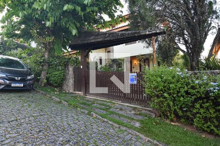 Casa à venda com 340m², 4 quartos e 4 vagasPlaquinha