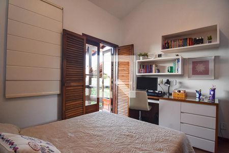 Casa à venda com 340m², 4 quartos e 4 vagasSuíte 4