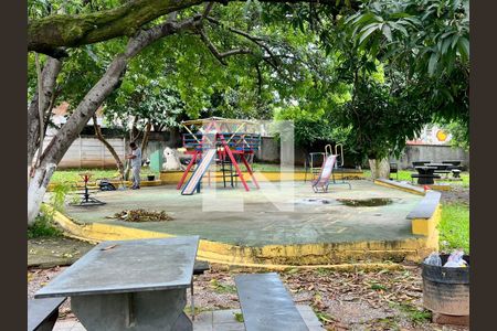 Apartamento para alugar com 70m², 3 quartos e 1 vagaParquinho - Condomínio