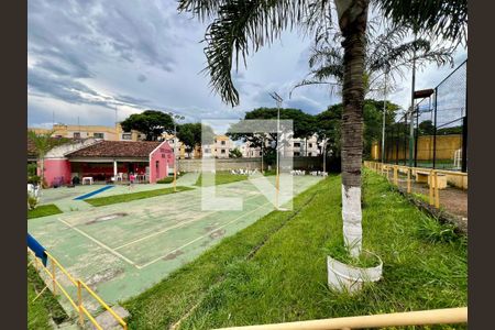 Apartamento para alugar com 70m², 3 quartos e 1 vagaQuadra - Condomínio