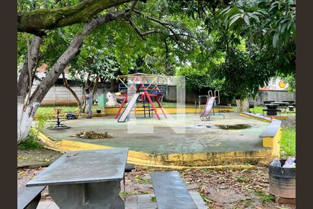 Apartamento para alugar com 70m², 3 quartos e 1 vagaParquinho - Condomínio