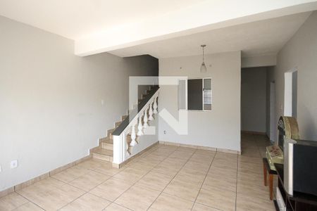 Sala de casa para alugar com 3 quartos, 118m² em Conjunto Promorar Sapopemba, São Paulo