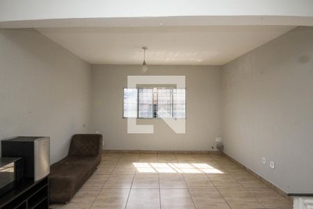 Sala de casa para alugar com 3 quartos, 118m² em Conjunto Promorar Sapopemba, São Paulo