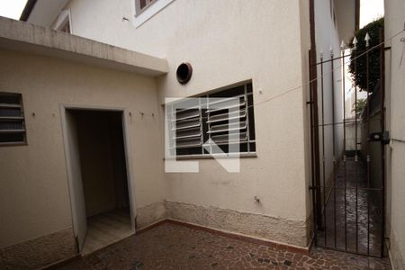 Casa para alugar com 150m², 2 quartos e 1 vagaQuintal