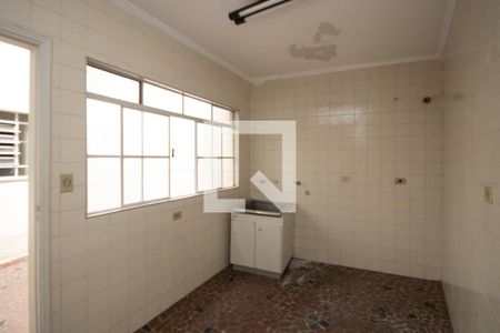 Casa para alugar com 150m², 2 quartos e 1 vagaÁrea de Serviço