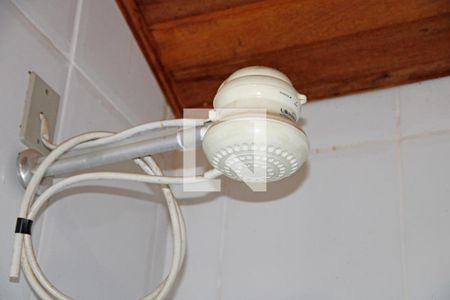 Casa de condomínio para alugar com 1100m², 3 quartos e 4 vagasBanheiro de Serviço