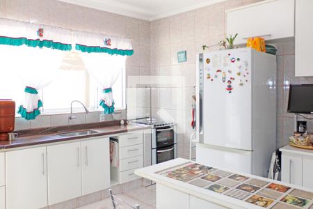 Casa de condomínio para alugar com 1100m², 3 quartos e 4 vagasCozinha