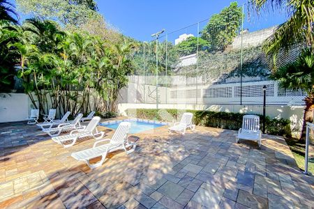 Apartamento à venda com 81m², 3 quartos e 2 vagasÁrea comum - Piscina