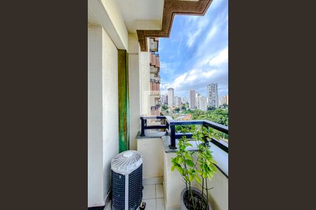 Apartamento à venda com 81m², 3 quartos e 2 vagasVaranda da Suíte