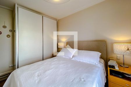 Apartamento à venda com 81m², 3 quartos e 2 vagasQuarto 2 - Suíte