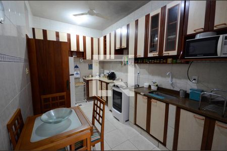 Casa à venda com 590m², 4 quartos e sem vagaCozinha