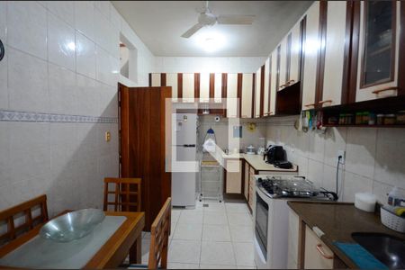 Casa à venda com 590m², 4 quartos e sem vagaCozinha