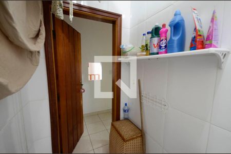 Casa à venda com 590m², 4 quartos e sem vagaÁrea de Serviço