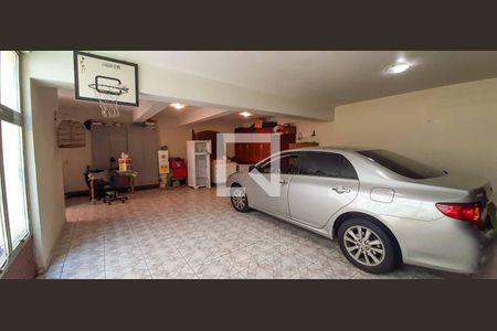 Casa à venda com 296m², 3 quartos e 6 vagasGaragem