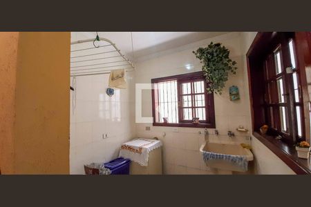 Casa à venda com 296m², 3 quartos e 6 vagasÁrea de Serviço