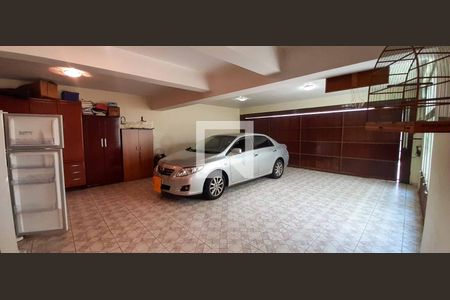 Casa à venda com 296m², 3 quartos e 6 vagasGaragem
