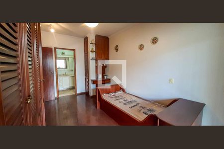 Casa à venda com 296m², 3 quartos e 6 vagasQuarto