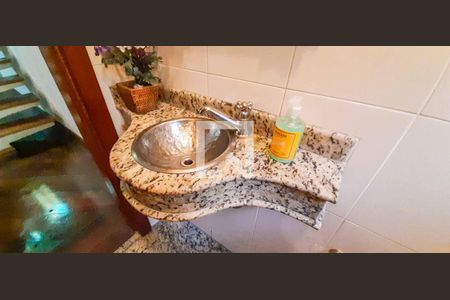 Casa à venda com 296m², 3 quartos e 6 vagasBanheiro