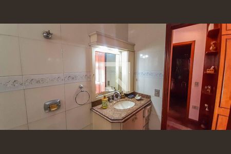 Casa à venda com 296m², 3 quartos e 6 vagasBanheiro