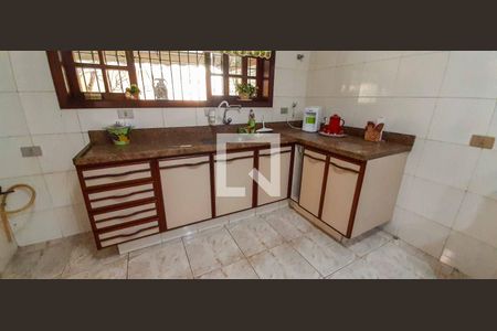 Casa à venda com 296m², 3 quartos e 6 vagasCozinha