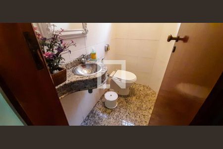 Banheiro de casa à venda com 3 quartos, 296m² em Centro, Osasco