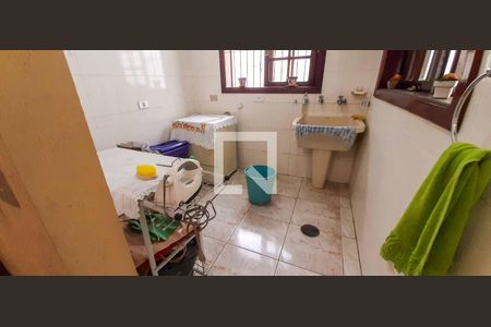 Casa à venda com 296m², 3 quartos e 6 vagasÁrea de Serviço