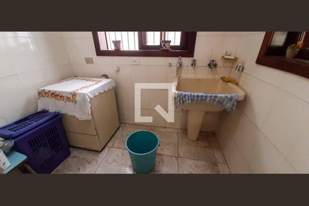 Casa à venda com 296m², 3 quartos e 6 vagasÁrea de Serviço