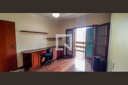 Casa à venda com 296m², 3 quartos e 6 vagasÁrea externa