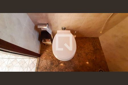 Casa à venda com 296m², 3 quartos e 6 vagasBanheiro 