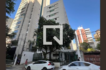 Apartamento para alugar com 76m², 2 quartos e 1 vagaFachada