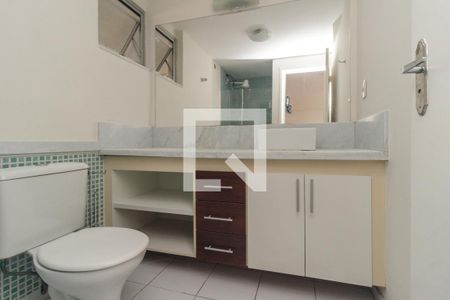 Banheiro de apartamento à venda com 1 quarto, 48m² em Santa Cecília, São Paulo