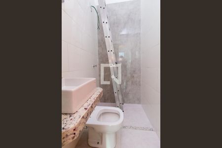 Casa à venda com 84m², 3 quartos e 2 vagas Casa à venda com 84m², 3 quartos e 2 vagasBanheiro 2