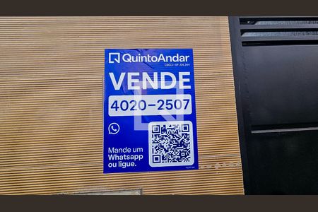 Casa à venda com 84m², 3 quartos e 2 vagas Casa à venda com 84m², 3 quartos e 2 vagasPlaquinha