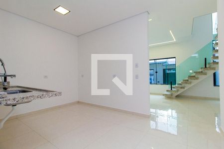 Casa à venda com 84m², 3 quartos e 2 vagas Casa à venda com 84m², 3 quartos e 2 vagasCozinha