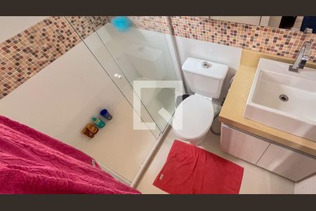 Apartamento à venda com 69m², 3 quartos e 1 vaga Apartamento à venda com 69m², 3 quartos e 1 vagaBanheiro da Suite