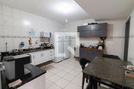 Sala/Cozinha de casa à venda com 3 quartos, 230m² em Vila Gomes, São Paulo