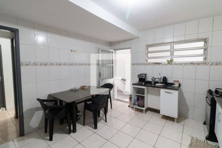 Sala/Cozinha de casa à venda com 3 quartos, 230m² em Vila Gomes, São Paulo