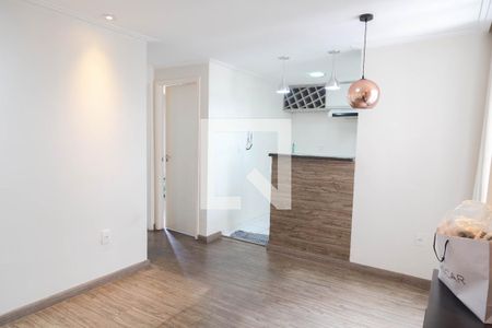 Sala de apartamento para alugar com 2 quartos, 46m² em Água Chata, Guarulhos