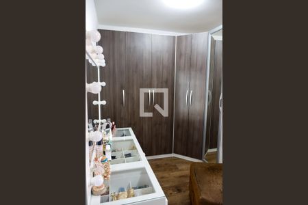 Casa à venda com 200m², 3 quartos e 2 vagas Casa à venda com 200m², 3 quartos e 2 vagasCloset da suíte 2