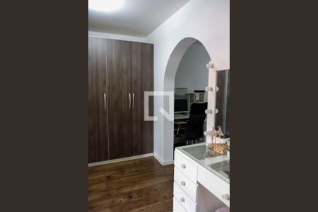 Casa à venda com 200m², 3 quartos e 2 vagas Casa à venda com 200m², 3 quartos e 2 vagasCloset do quarto 2