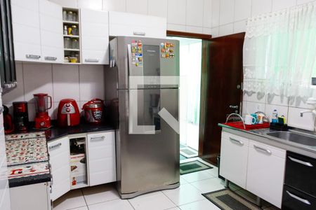 Casa à venda com 200m², 3 quartos e 2 vagas Casa à venda com 200m², 3 quartos e 2 vagasCozinha