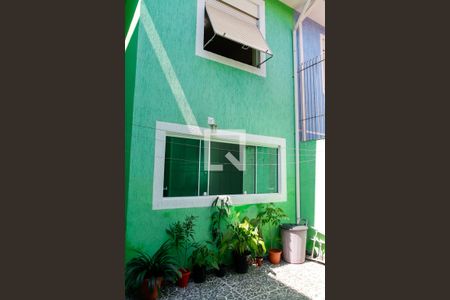 Casa à venda com 200m², 3 quartos e 2 vagas Casa à venda com 200m², 3 quartos e 2 vagasQuintal