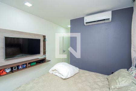 Quarto 1 Suíte de casa para alugar com 2 quartos, 130m² em Irajá, Rio de Janeiro