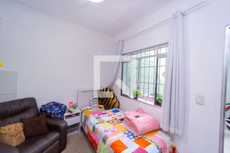 Casa à venda com 175m², 4 quartos e 2 vagas Casa à venda com 175m², 4 quartos e 2 vagasQuarto 4