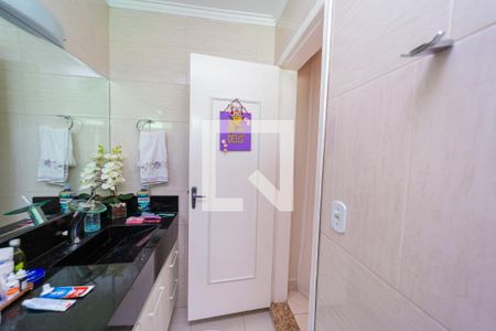 Casa à venda com 175m², 4 quartos e 2 vagas Casa à venda com 175m², 4 quartos e 2 vagasBanheiro do Quarto 2